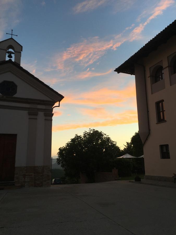 Bed and Breakfast Cascina Baresane Alba  Exterior foto