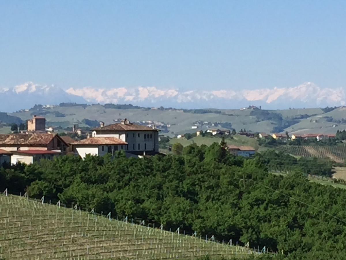 Bed and Breakfast Cascina Baresane Alba  Exterior foto