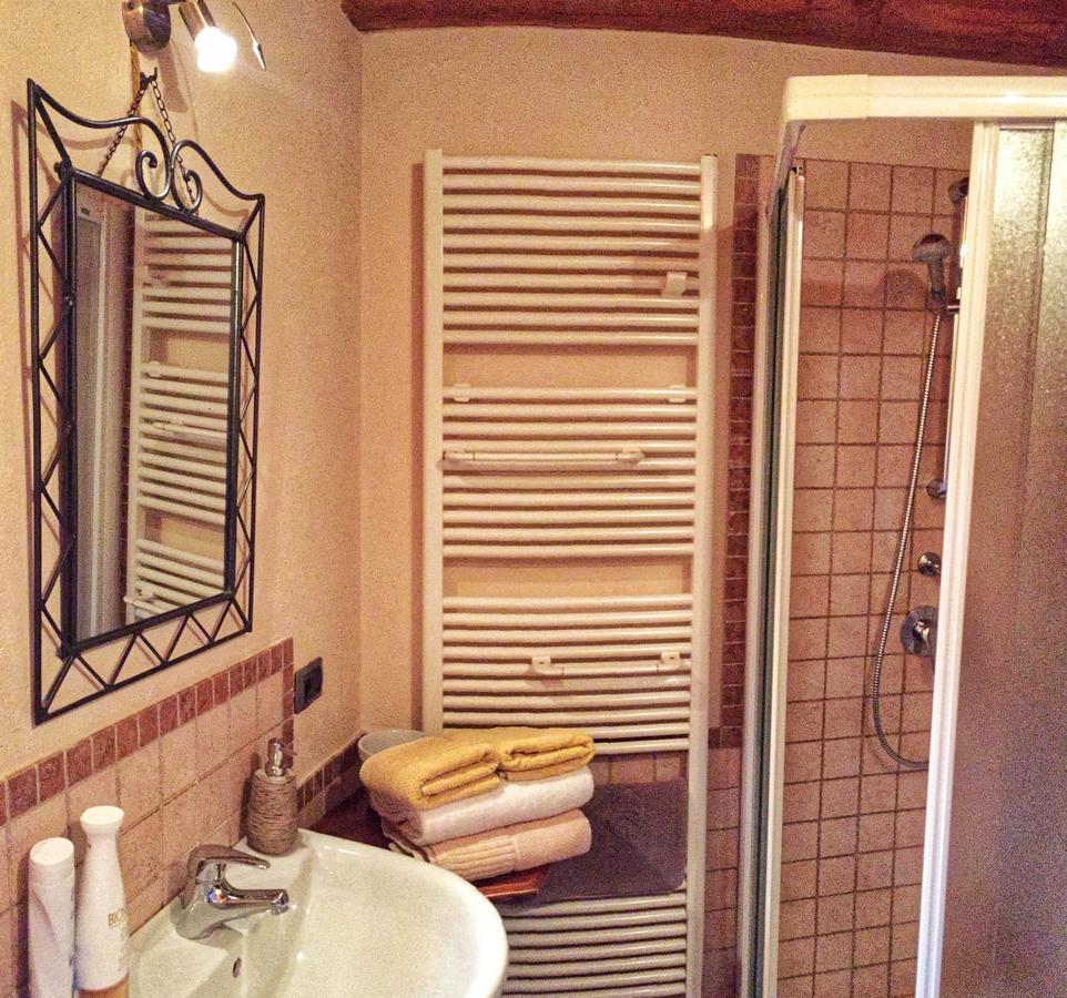 Bed and Breakfast Cascina Baresane Alba  Exterior foto